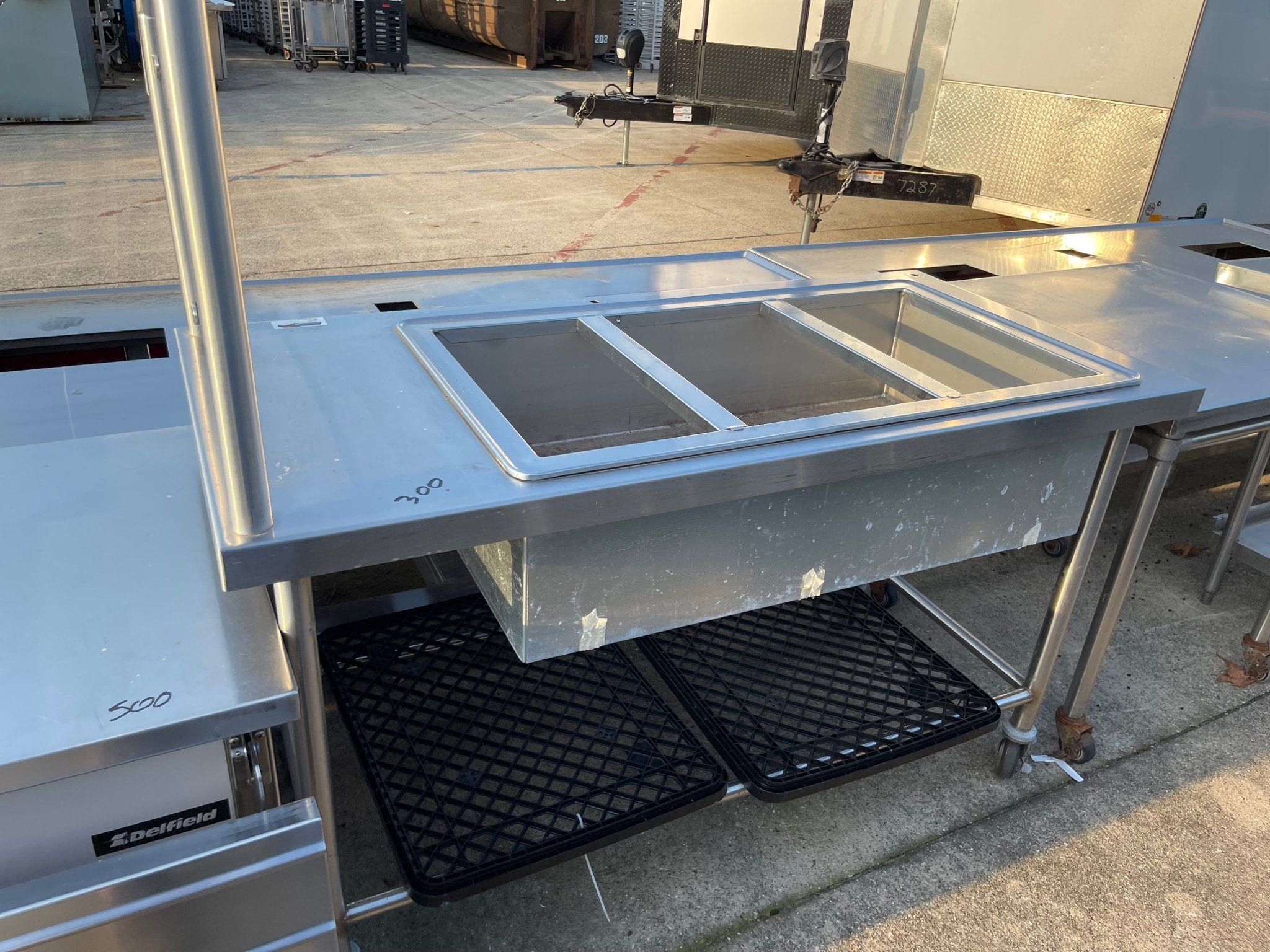 Used 60" Stainless Steel Ice Down Salad Bar Buffet - SS207 - Falcon Restaurant Supply - 1