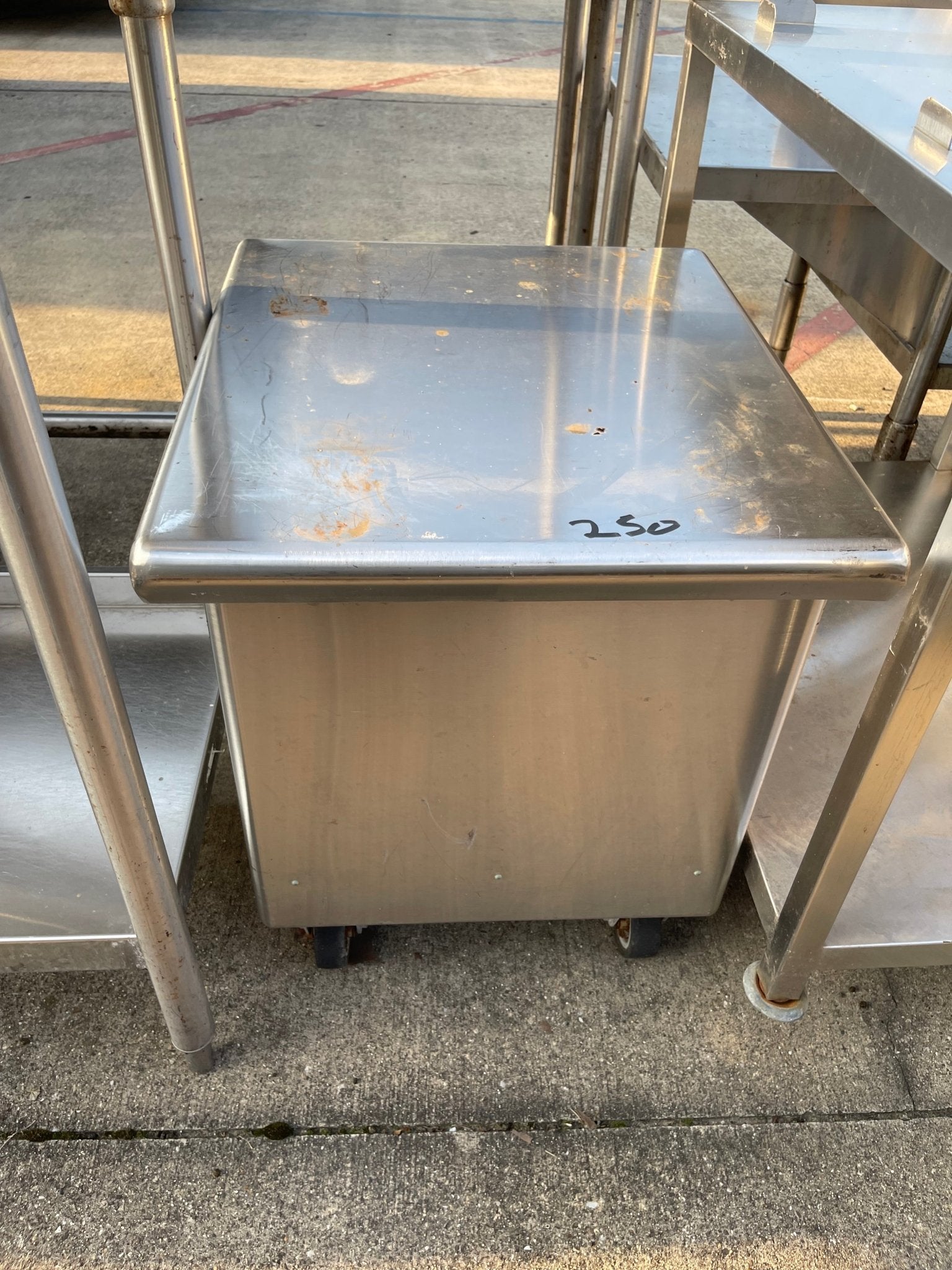 Used 20" Stainless Steel Equipment Stand with Storage - SS220 - Falcon Restaurant Supply - 2