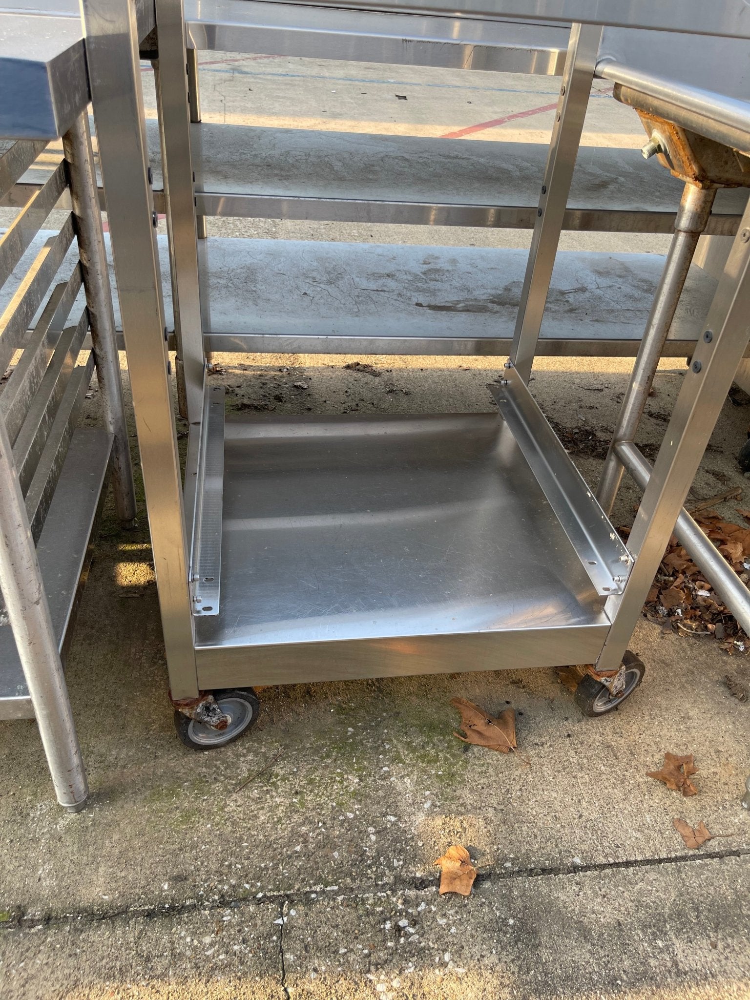 Used 26" AccuTemp SNH21 Stainless Steel Support Stand for Double Ovens - SS224 - Falcon Restaurant Supply - 3