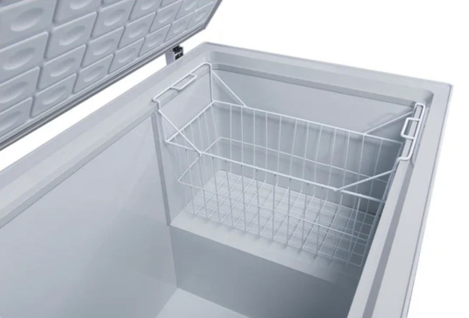 New Dukers  BD/BG-520 Commercial Chest Freezer