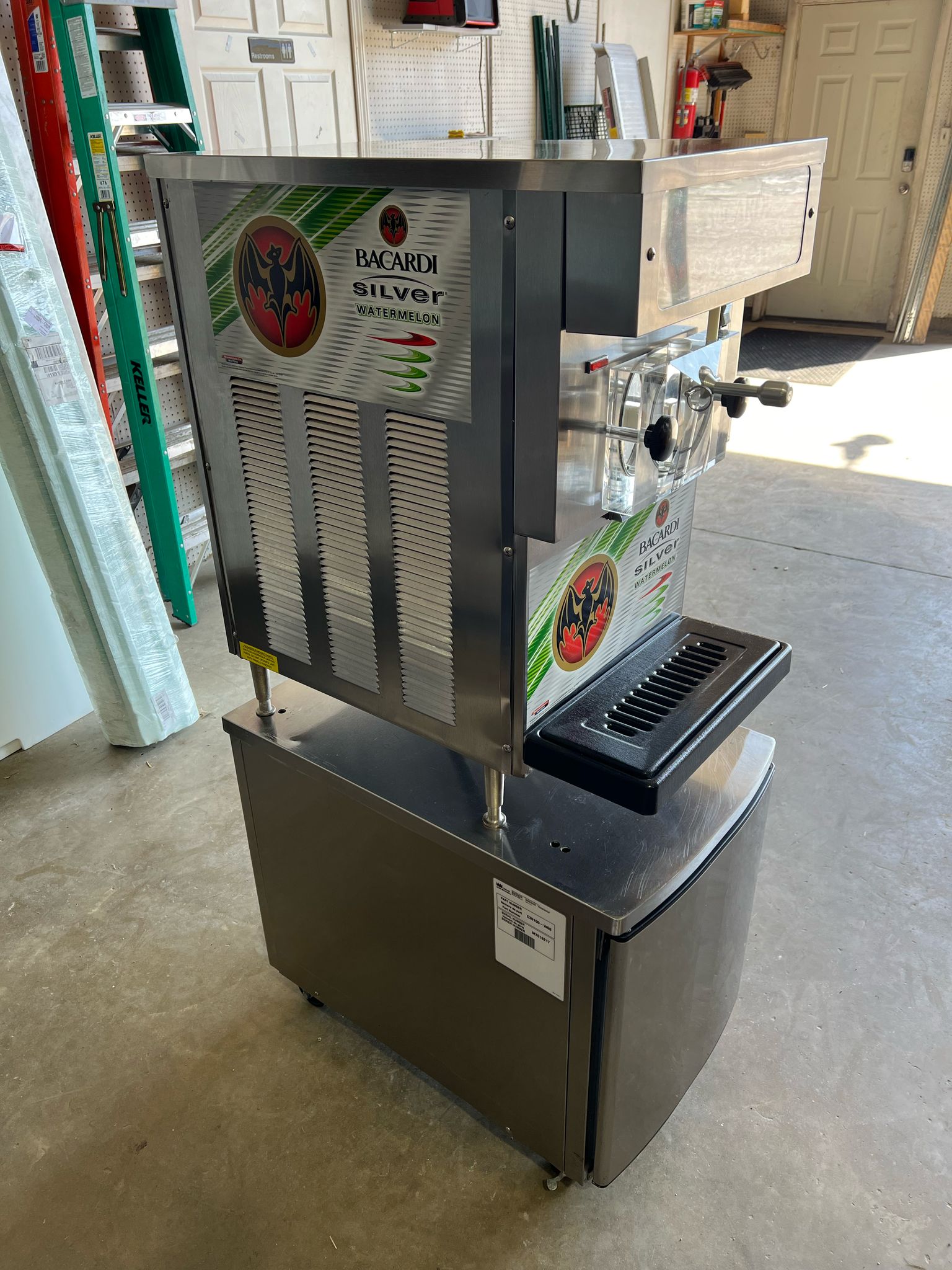 Used Saniserv A7081 Margarita Cocktail Slushie Machine Countertop Air Cooled 115v - Falcon Restaurant Supply - 7