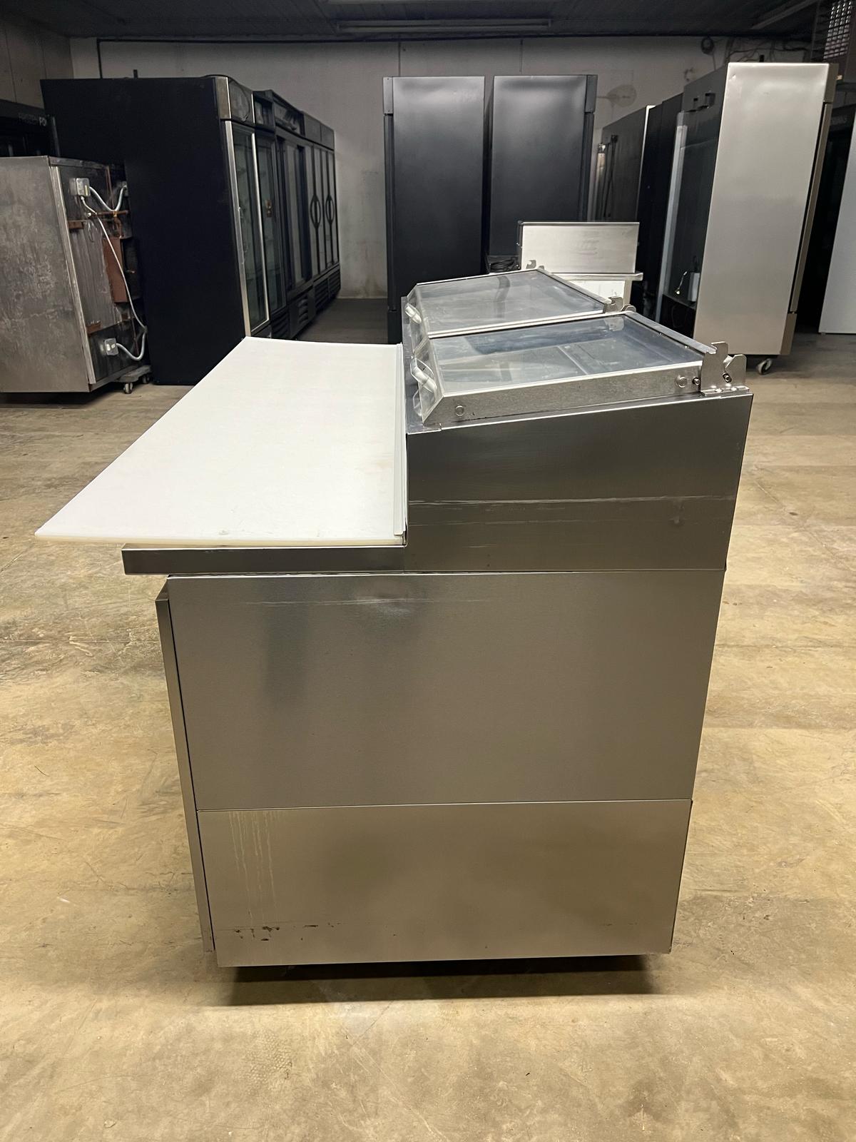 Used 67" Beverage Air DP67-CL Clear Lid Refrigerated Pizza Prep Table 120V