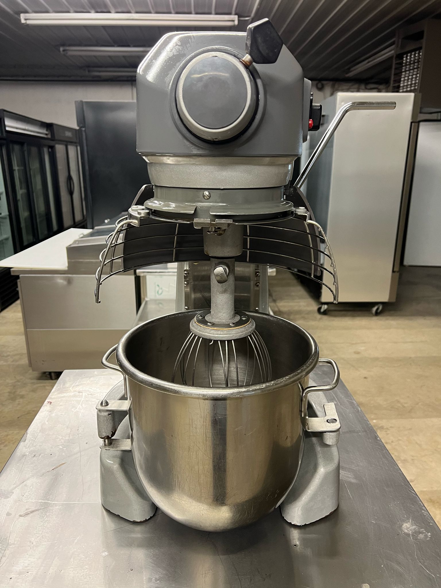 Used Hobart Legacy HL120-1STD 12 Qt. Planetary Stand Mixer - 120V, 1/2 hp - 2