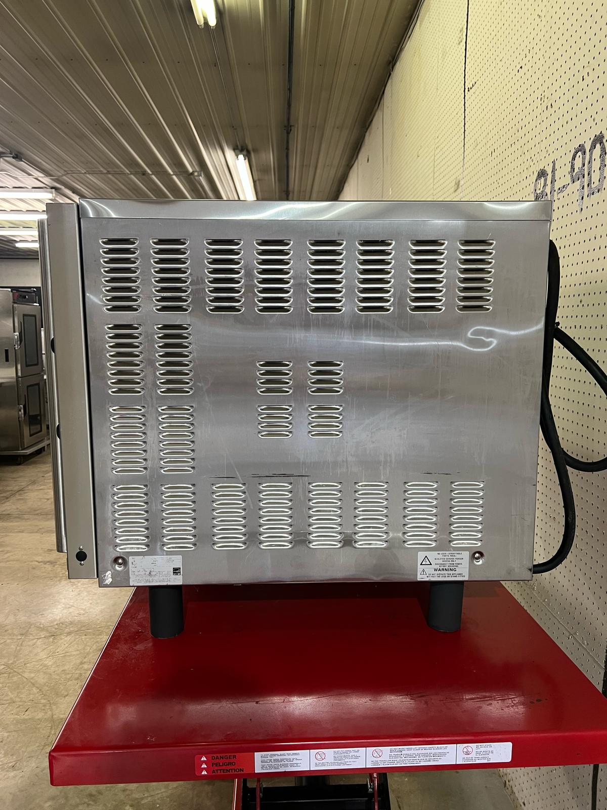 Used 29" Moffat Turbofan E32D5 Full Size Digital Electric Convection Oven 208V