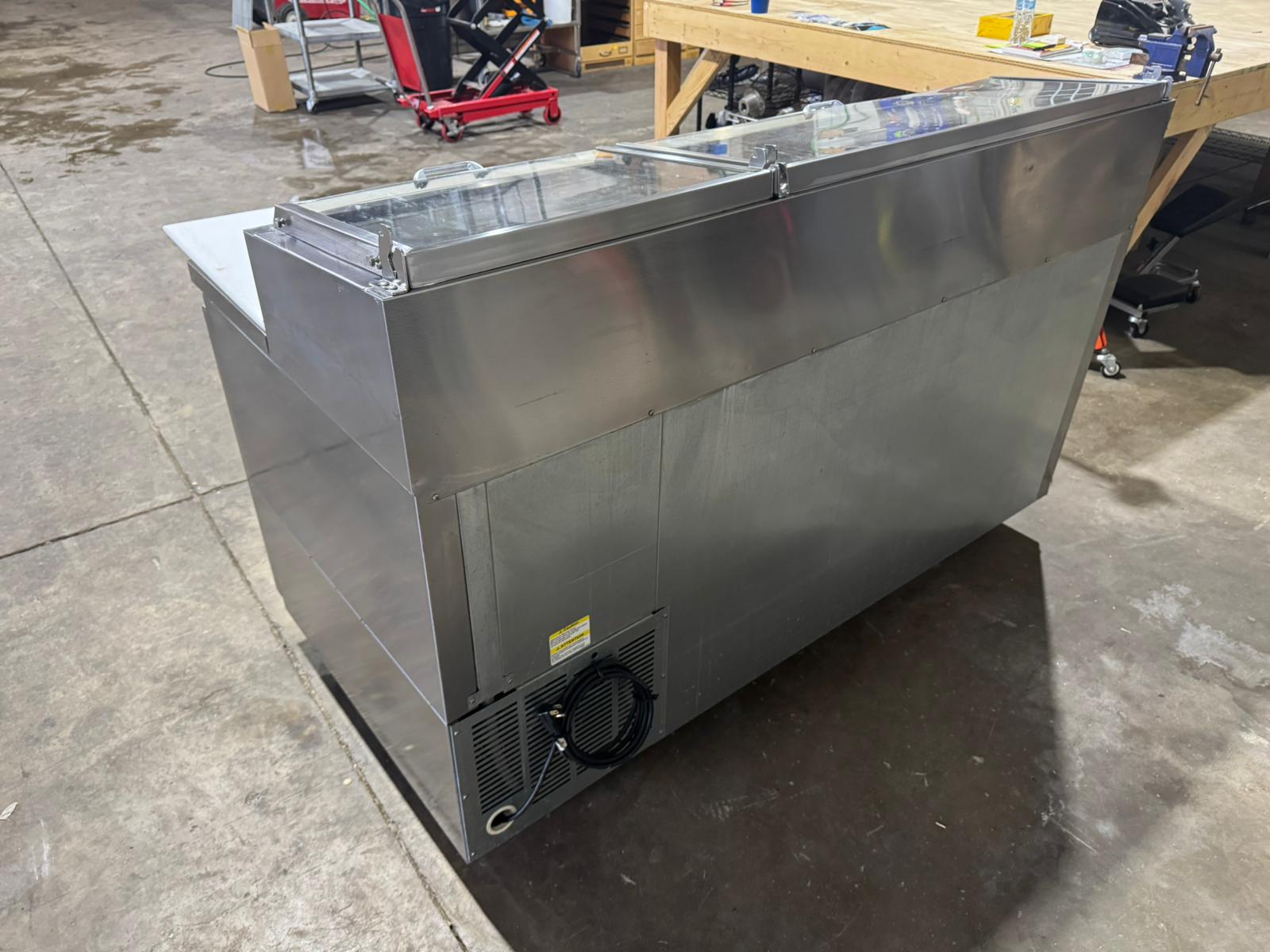 Used 67" Beverage Air DP67-CL Clear Lid Refrigerated Pizza Prep Table 120V