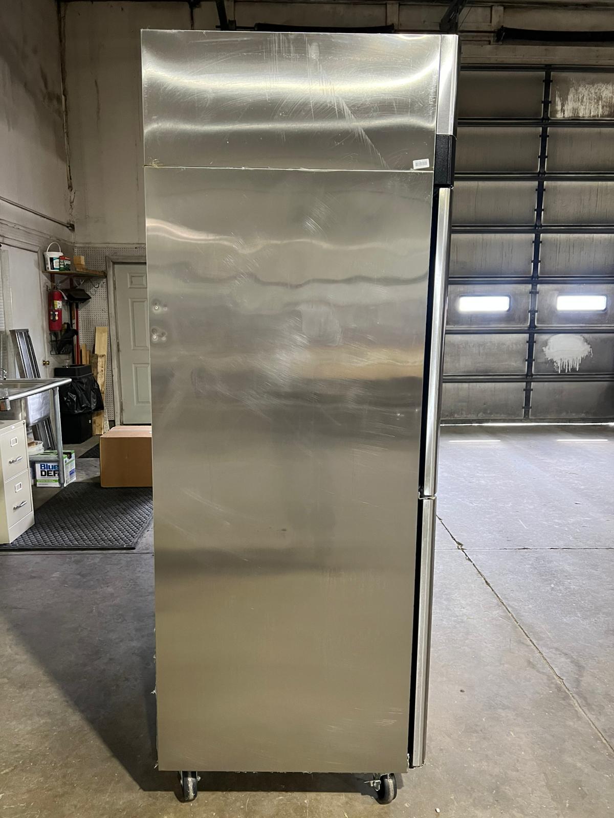Used Turbo Air M3R47 - 4 52" Solid Half Door Stainless Steel Reach - In Refrigerator 115V - Falcon Restaurant Supply - 3