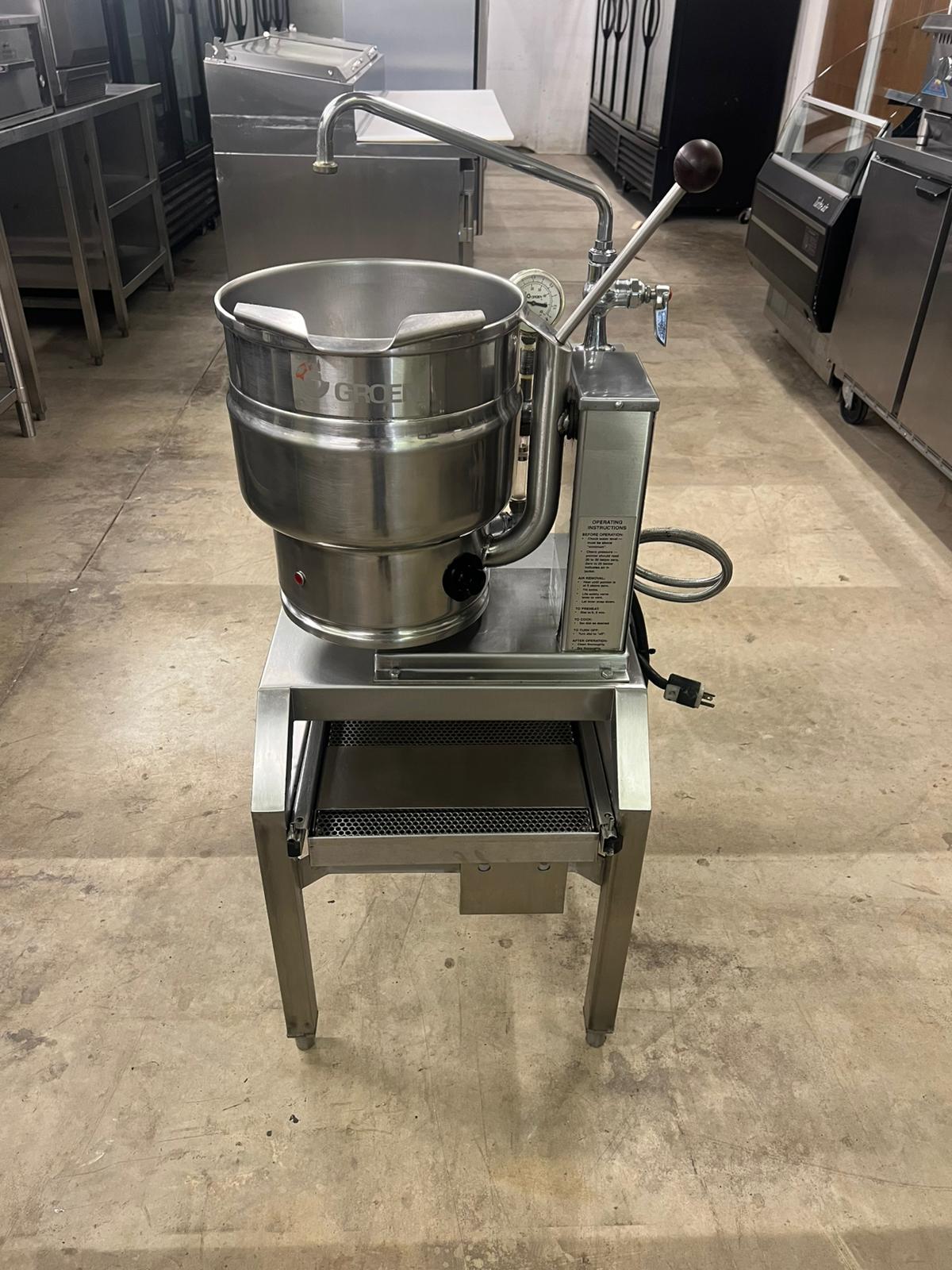 Used Groen TDB/6 - 10 Electric Steam Jacketed 10 Quart Kettle with Stand 208V - Falcon Restaurant Supply - 1
