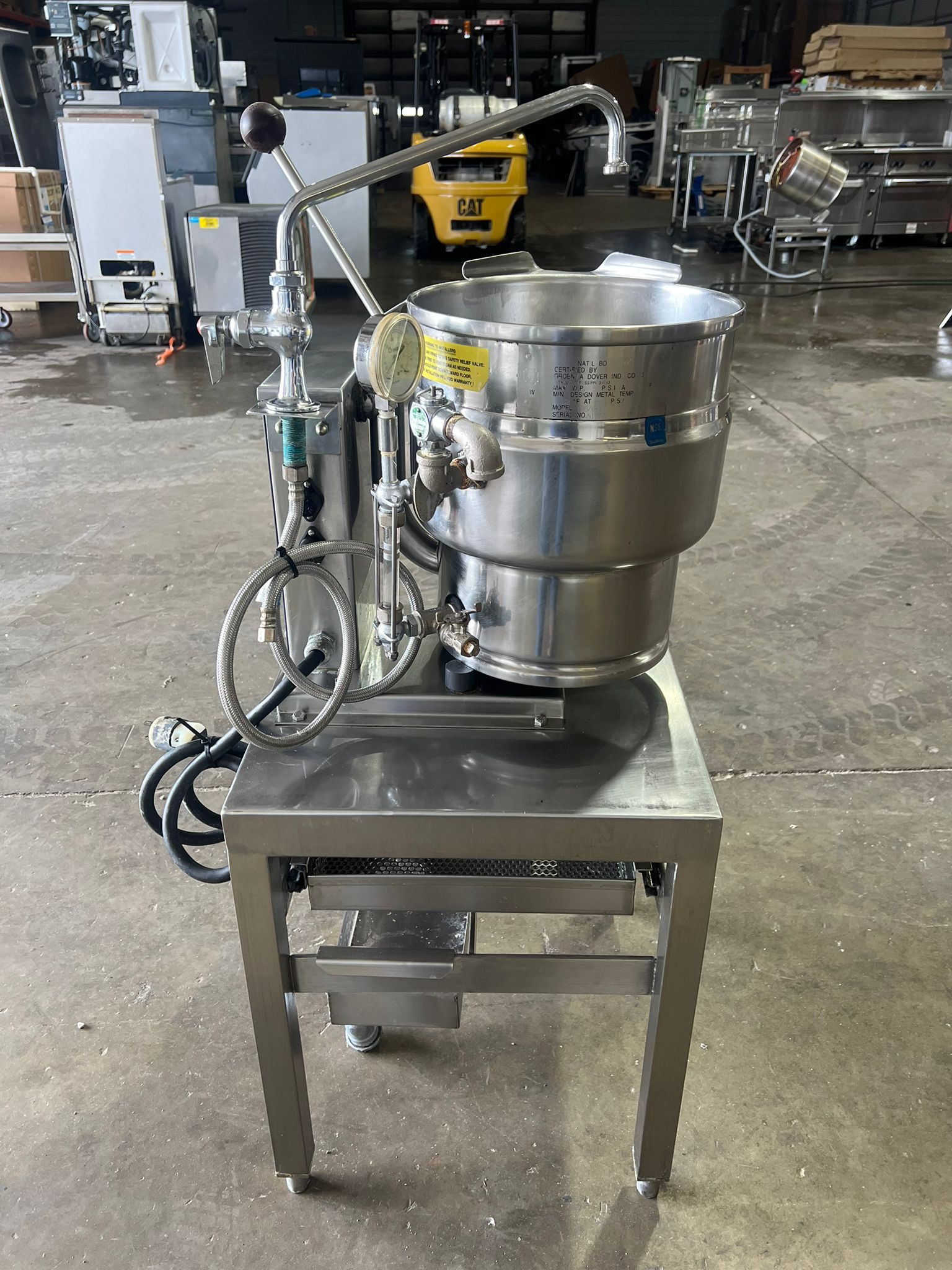 Used Groen TDB/6 - 10 Electric Steam Jacketed 10 Quart Kettle w/ Stand 208V - 2 - Falcon Restaurant Supply - 3