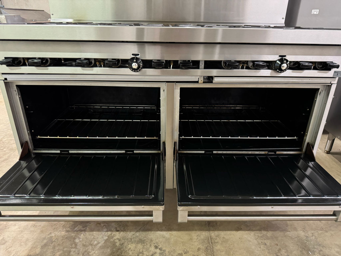 Used 60" U.S. Range S-10-2626 Natural Gas 10 Burner Range with 2 Ovens