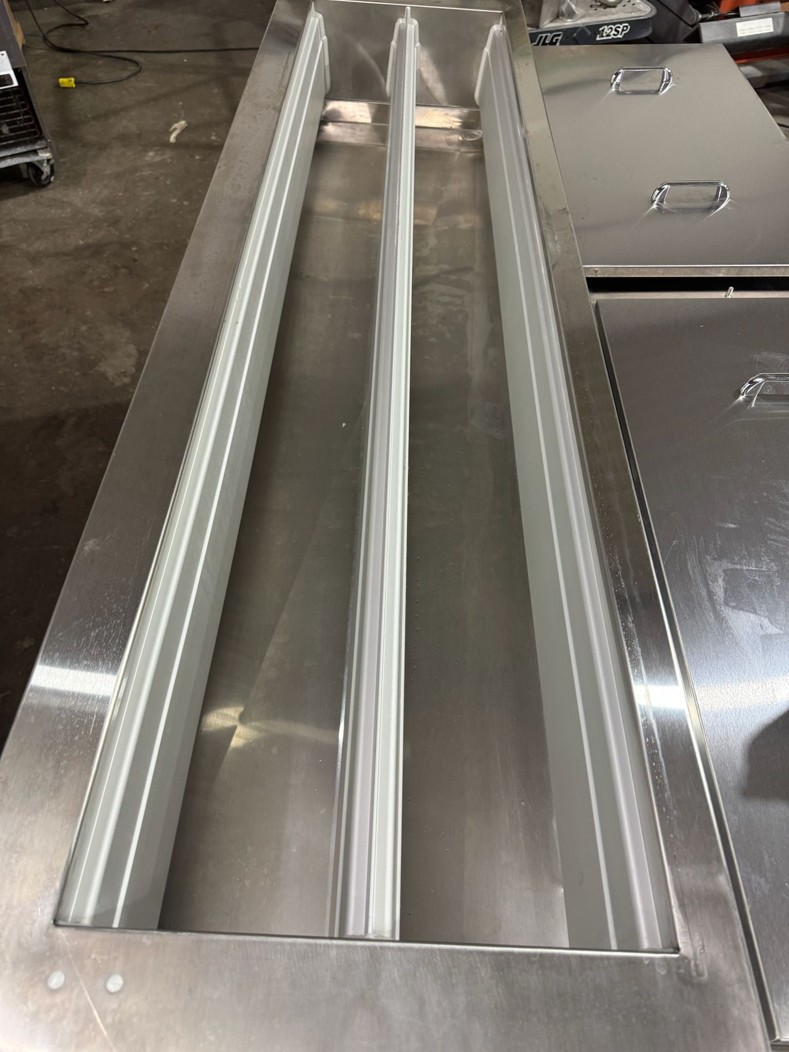 Used 2022 71" Traulsen TB071SL2S Two Section Refrigerated Glycol Prep Table 115V