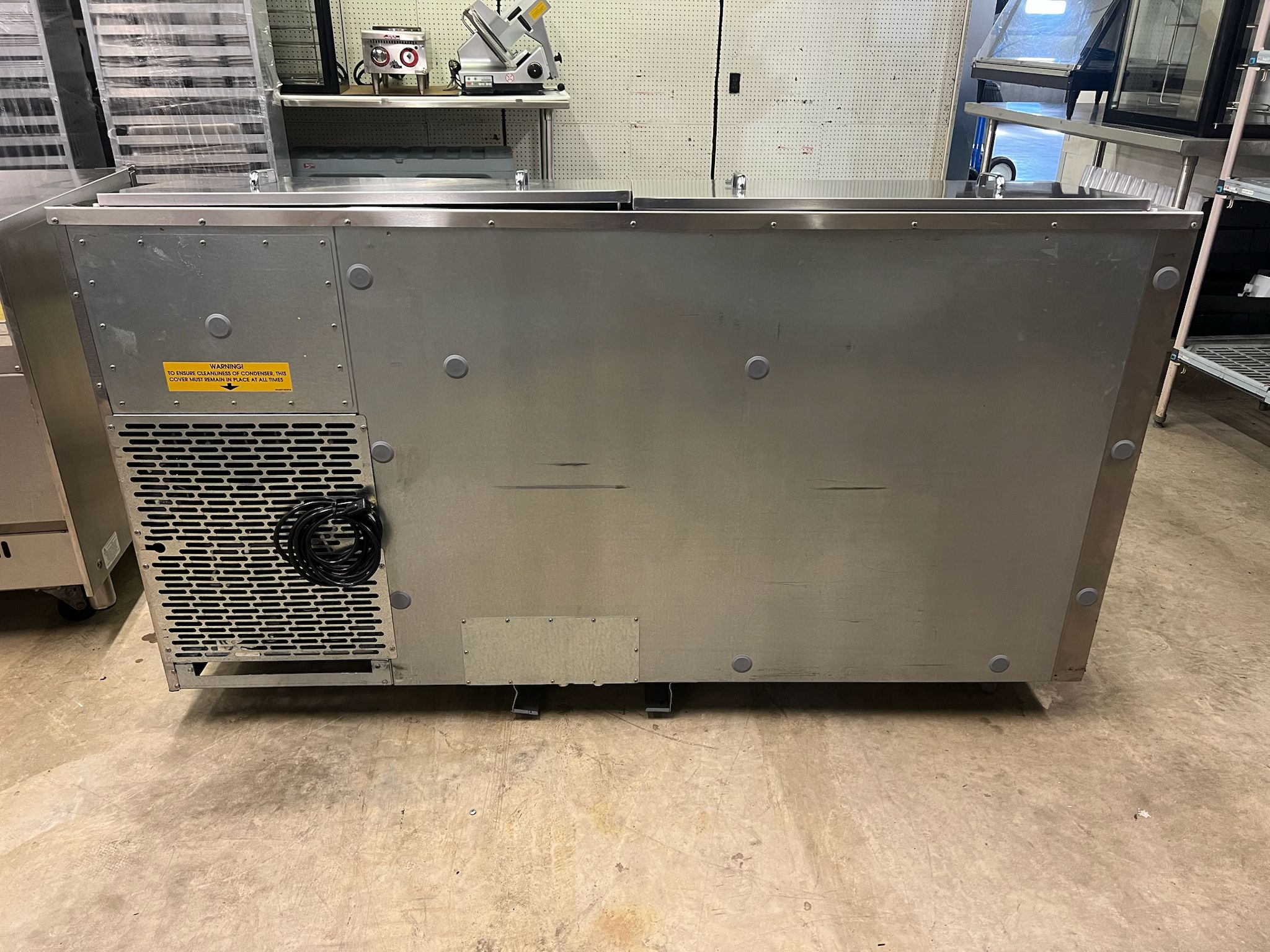Used 2022 71" Traulsen TB071SL2S Two Section Refrigerated Glycol Prep Table 115V