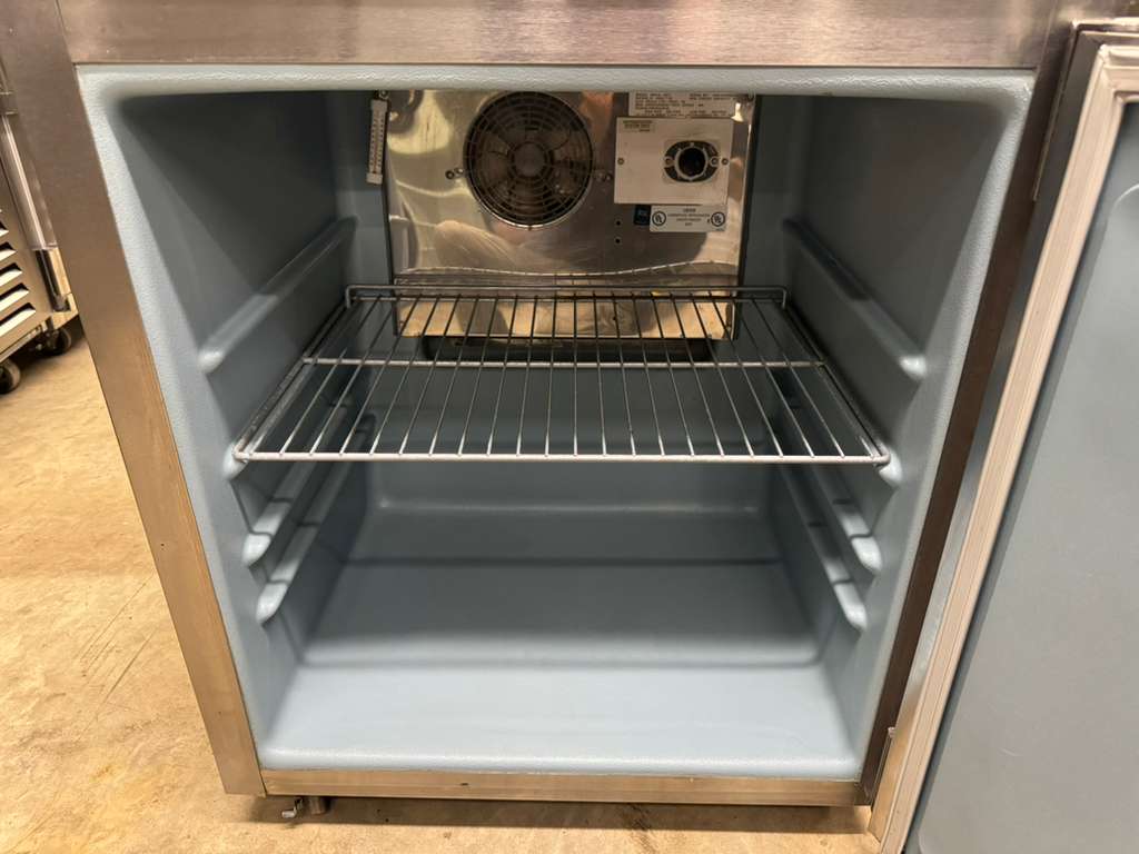 Used 27" Delfield 406CA-DD1 Undercounter Single Door Refrigerator 120V