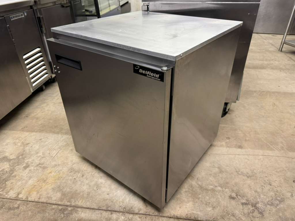 Used 27" Delfield 406CA-DD1 Undercounter Single Door Refrigerator 120V