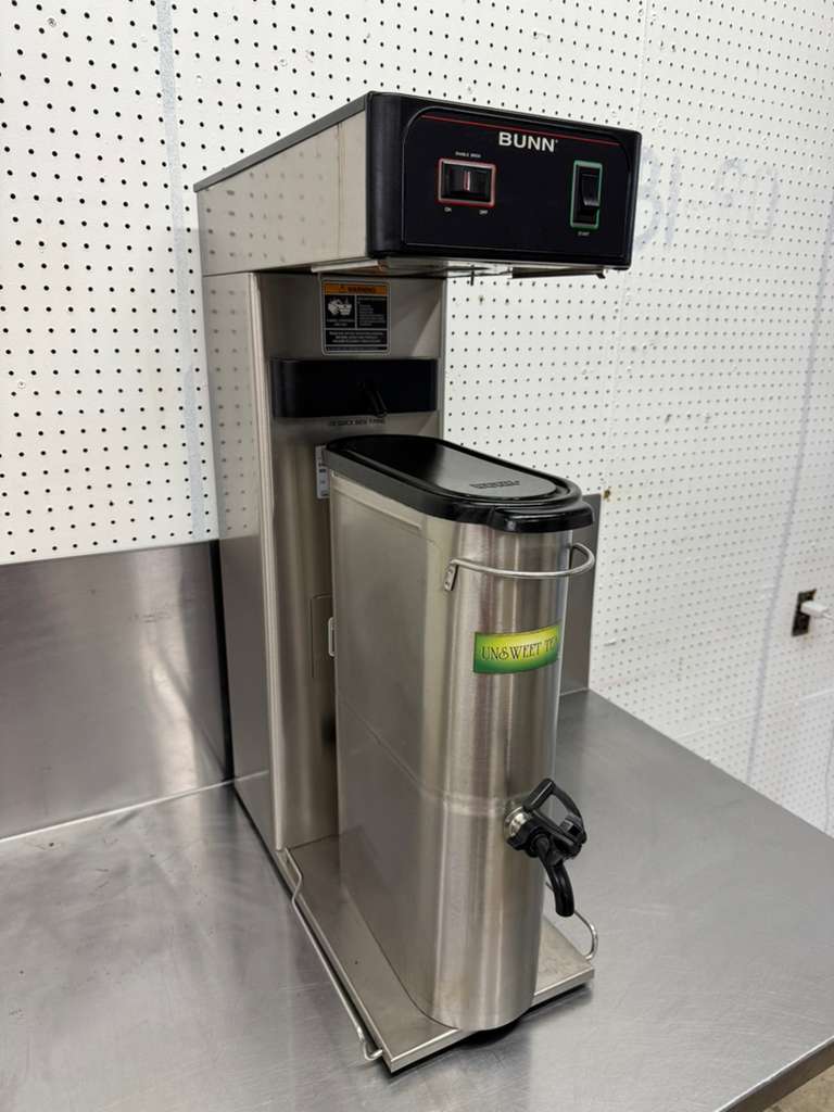 Used Bunn 36700.0013 TB3Q 3 Gallon Iced Tea Brewer with a Dispenser 120V 2