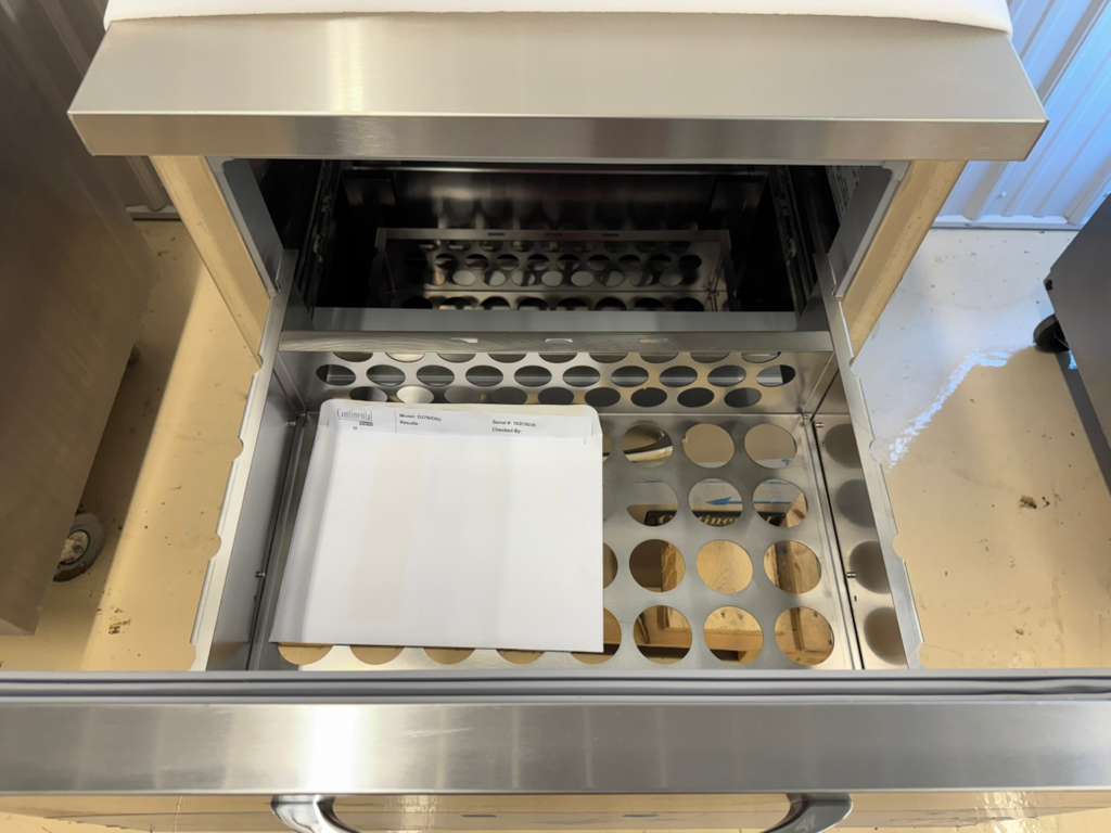 New 27" Continental D27N Designer Line Undercounter 2 Drawer Refrigerator 120V