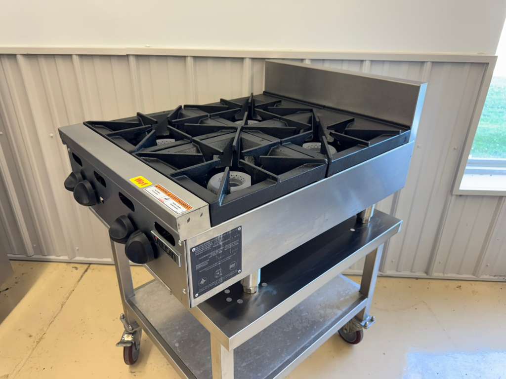 Used Vulcan VHP424 Natural Gas 24" 4 Burner Countertop Range with Stand - WO1