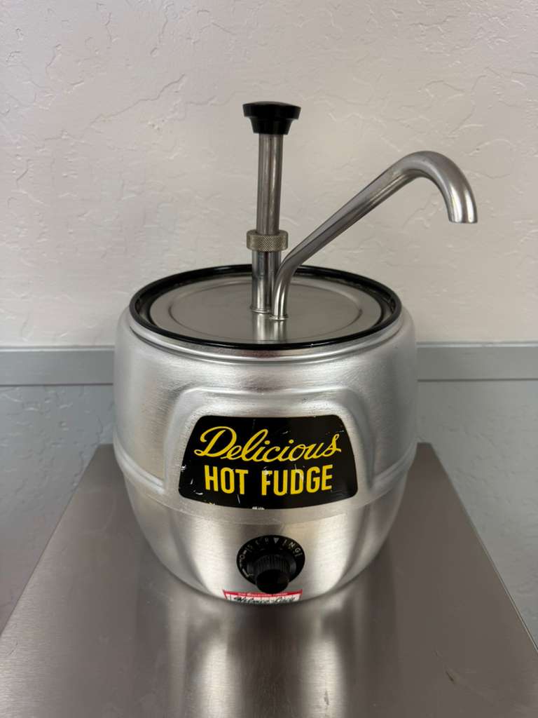 Used Vintage Helmco Hot Fudge Topping Warmer Dispenser 120V 350W