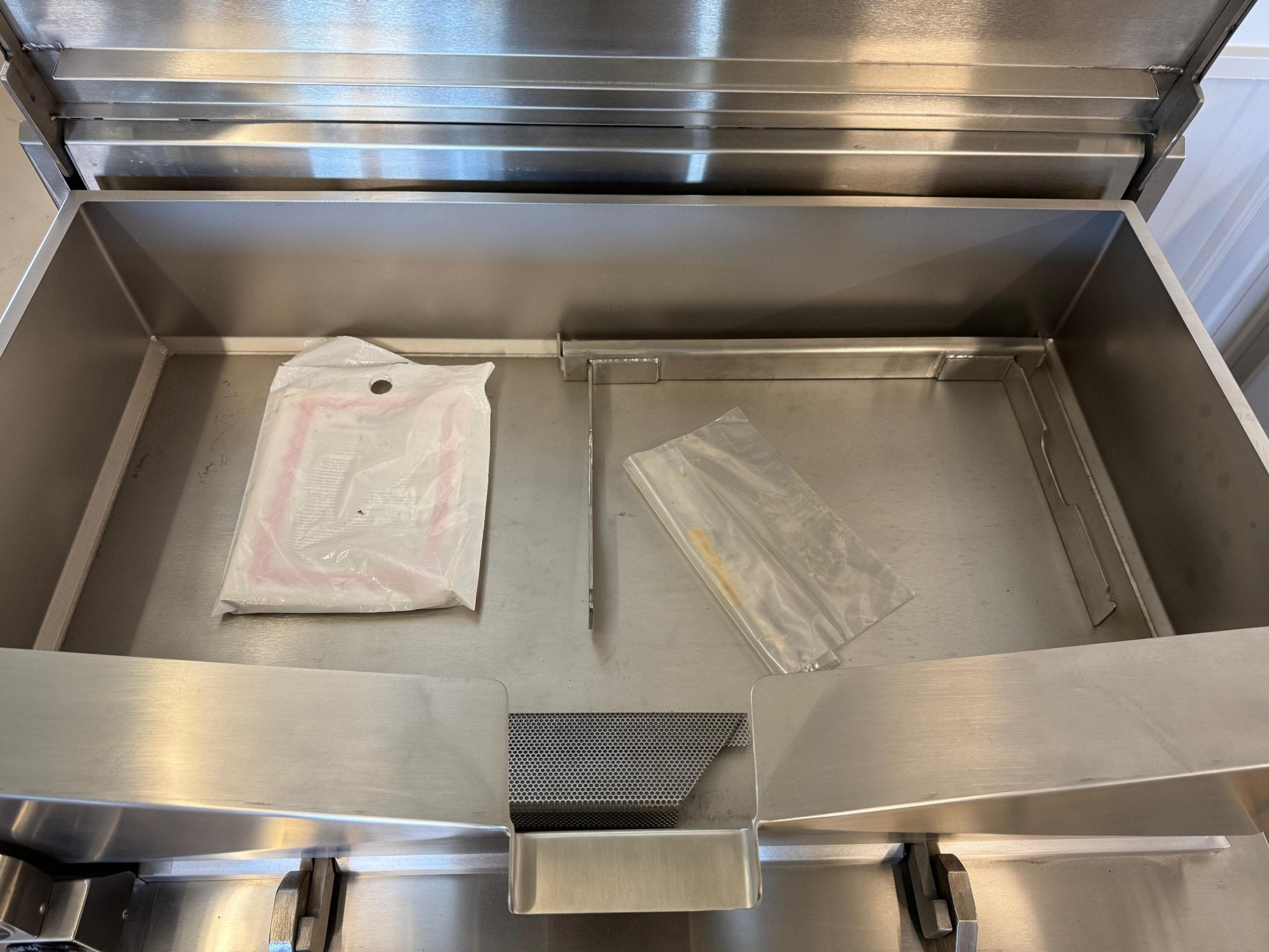 Used 40 Gallon Vulcan E40C - 3 Electric Manual Tilt Braising Tilt Skillet 240V 1PH - Falcon Restaurant Supply - 5