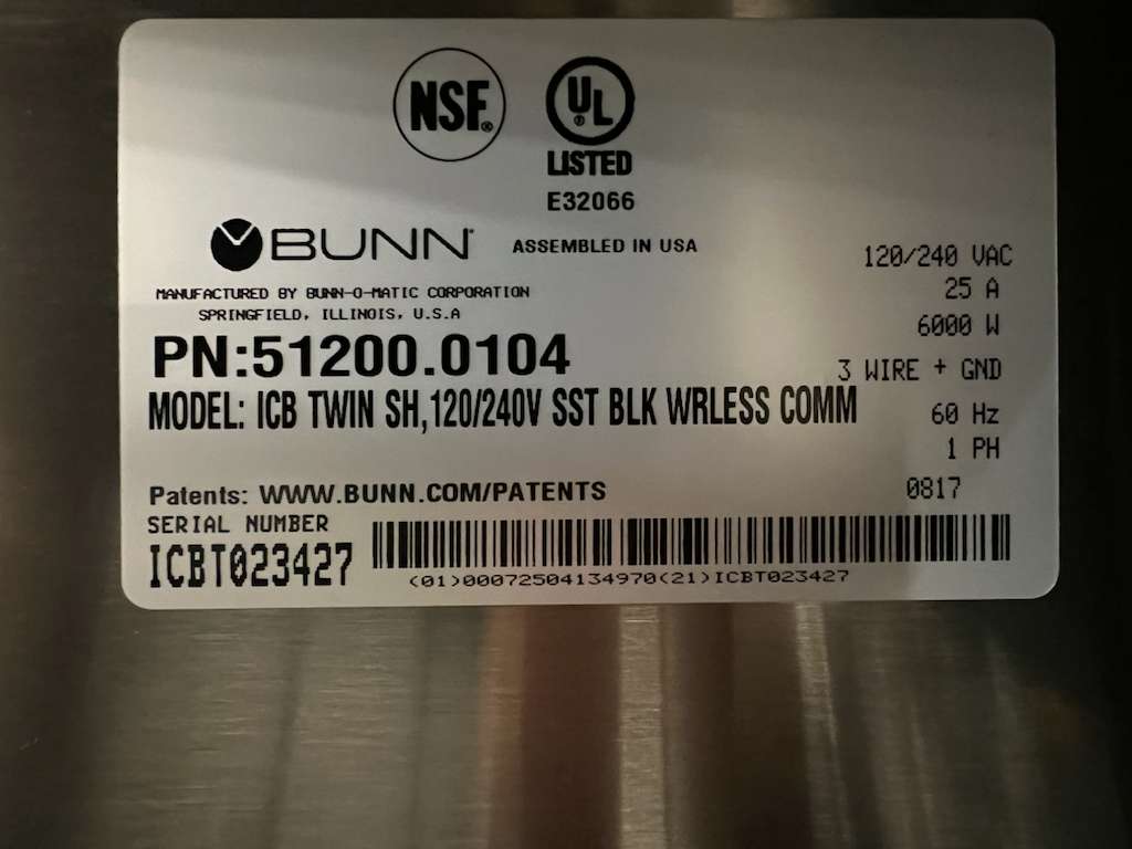 Used Bunn 51200.0104 Infusion Stainless/Black Twin Automatic Coffee Brewer 120/240V