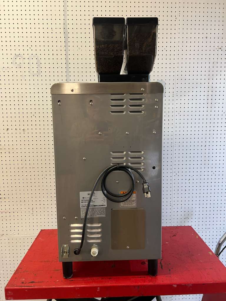 Used Bunn 44400.0100 SI Bean To Cup Single Cup Coffee Brewer - 120V, 1800W - Falcon Restaurant Supply - 4
