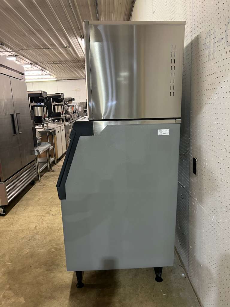 Used 30"Scotsman MC0530MW-1  Water Cooled Ice Machine 500lb with Bin - TH1