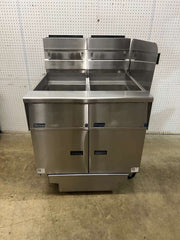 Used 2024 Pitco SG14RS-2FD NG Fryer with (2) 50 lb. Frypots and Filter Drawer - 110,000 BTU - TH1