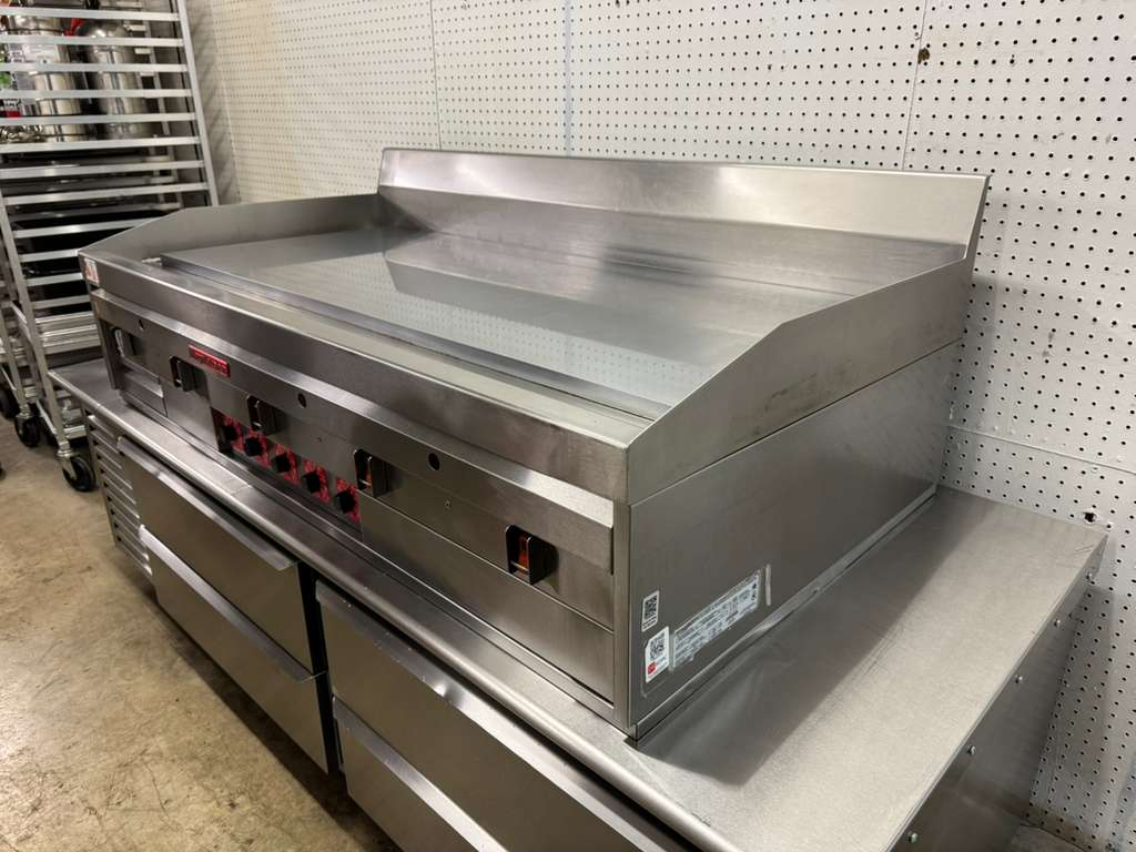 Used 2022 60" MagiKitch'n MKG - 60 - SV NG Griddle with Thermostatic Controls - 150,000 BTU - Falcon Restaurant Supply - 5