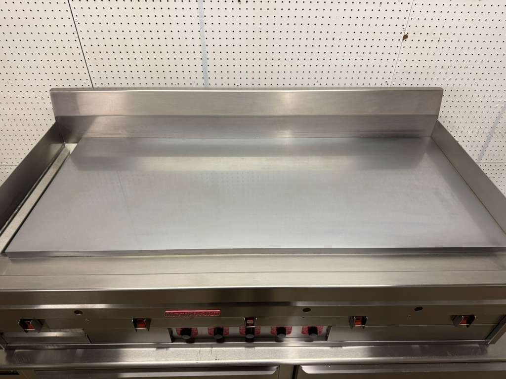 Used 2022 60" MagiKitch'n MKG - 60 - SV NG Griddle with Thermostatic Controls - 150,000 BTU - Falcon Restaurant Supply - 4