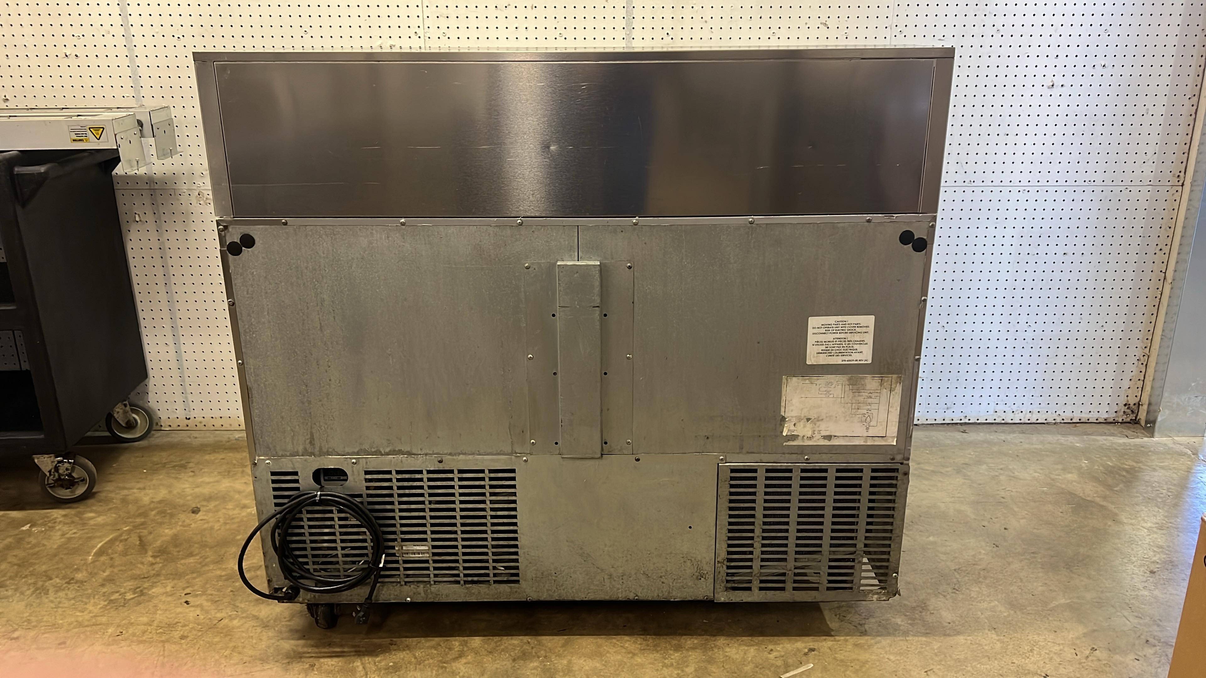 Used 48" Traulsen UPT4818-LR 2 Door Refrigerated Sandwich Prep Table - FG