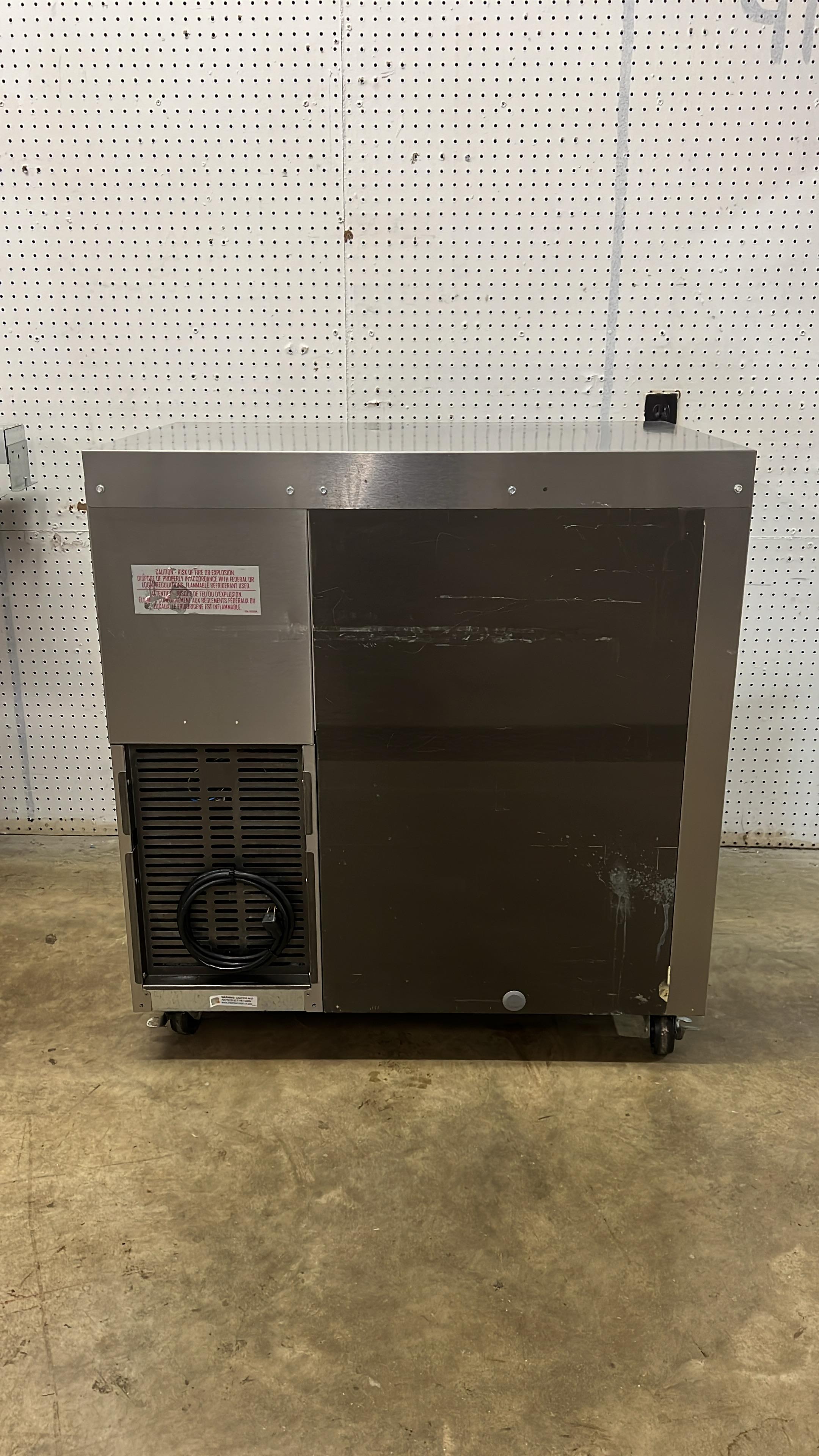 Used 36" Perlick BBS36 Refrigerated Back Bar Cooler 7.4 Cu Ft Capacity - TH1