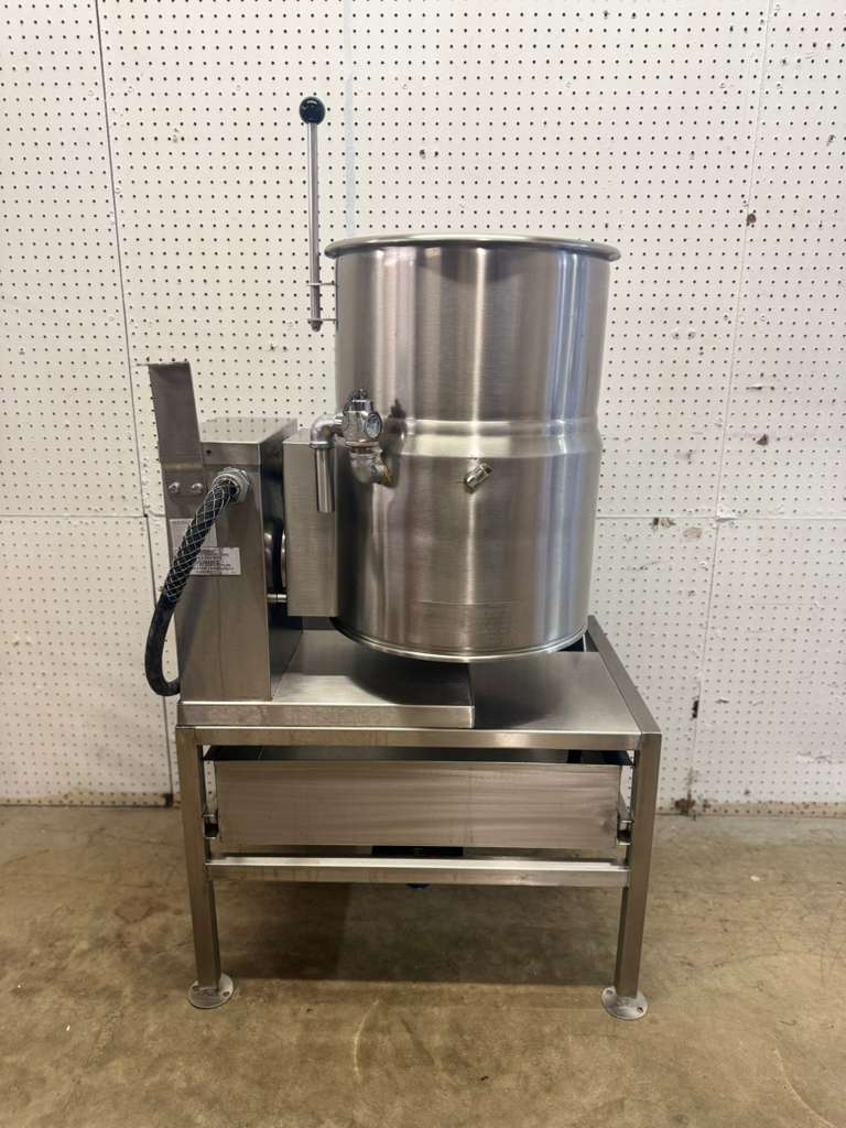 Used Market Forge FT-12CE 12gal Table Top Electric Tilt Kettle with Base 208V 1/3PH