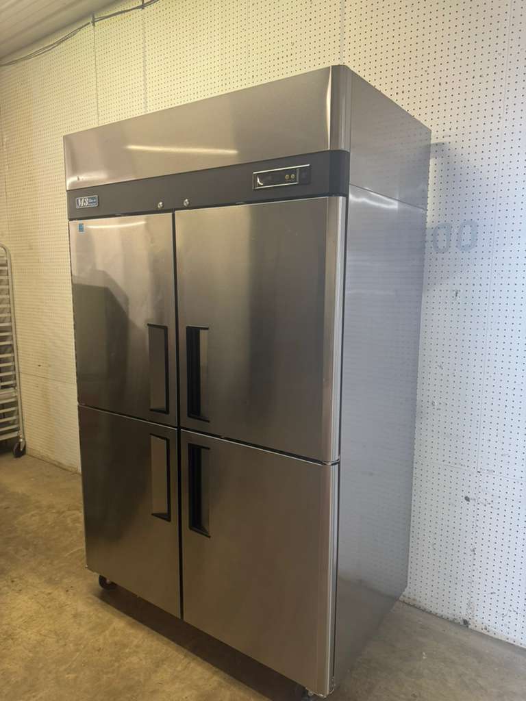 Used Turbo Air M3R47-4  52" Solid Half Door Stainless Steel Reach-In Refrigerator