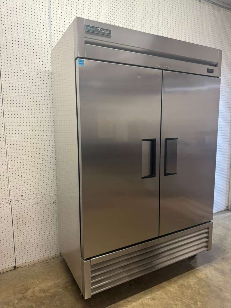 Used 2020 True T-49F-HC 54 1/8" Solid Door Stainless Reach-In Freezer