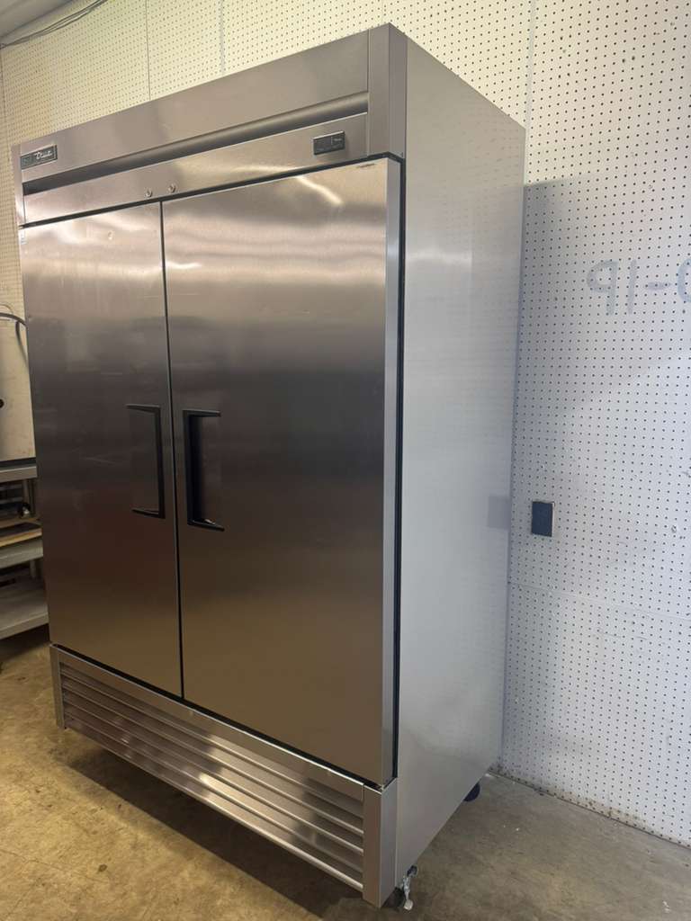 Used 2020 True T-49F-HC 54 1/8" Solid Door Stainless Reach-In Freezer