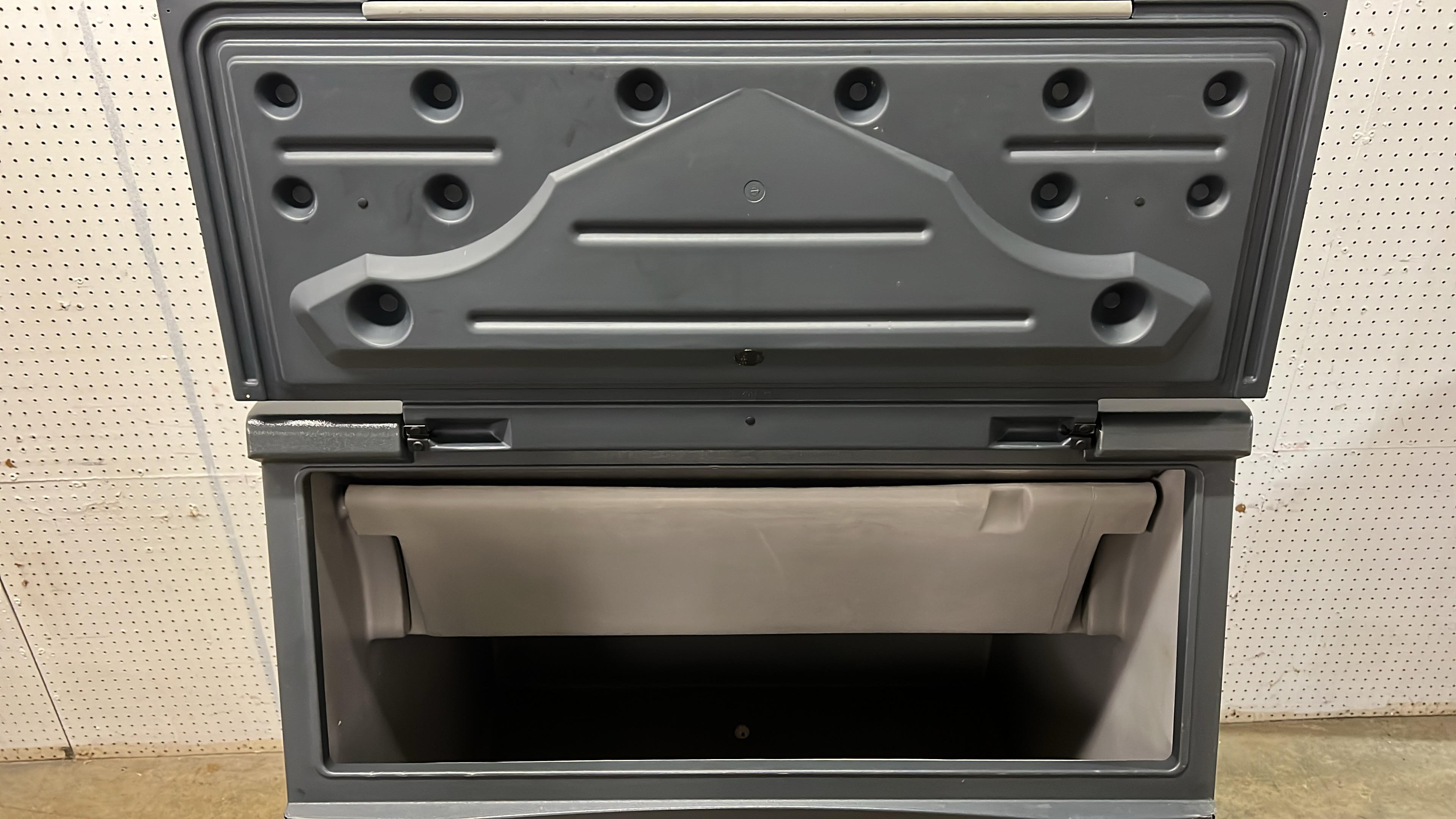 Used Scotsman F0822A-1D Air Cooled Flake Ice Machine with Bin 800lbs/24hrs - SA