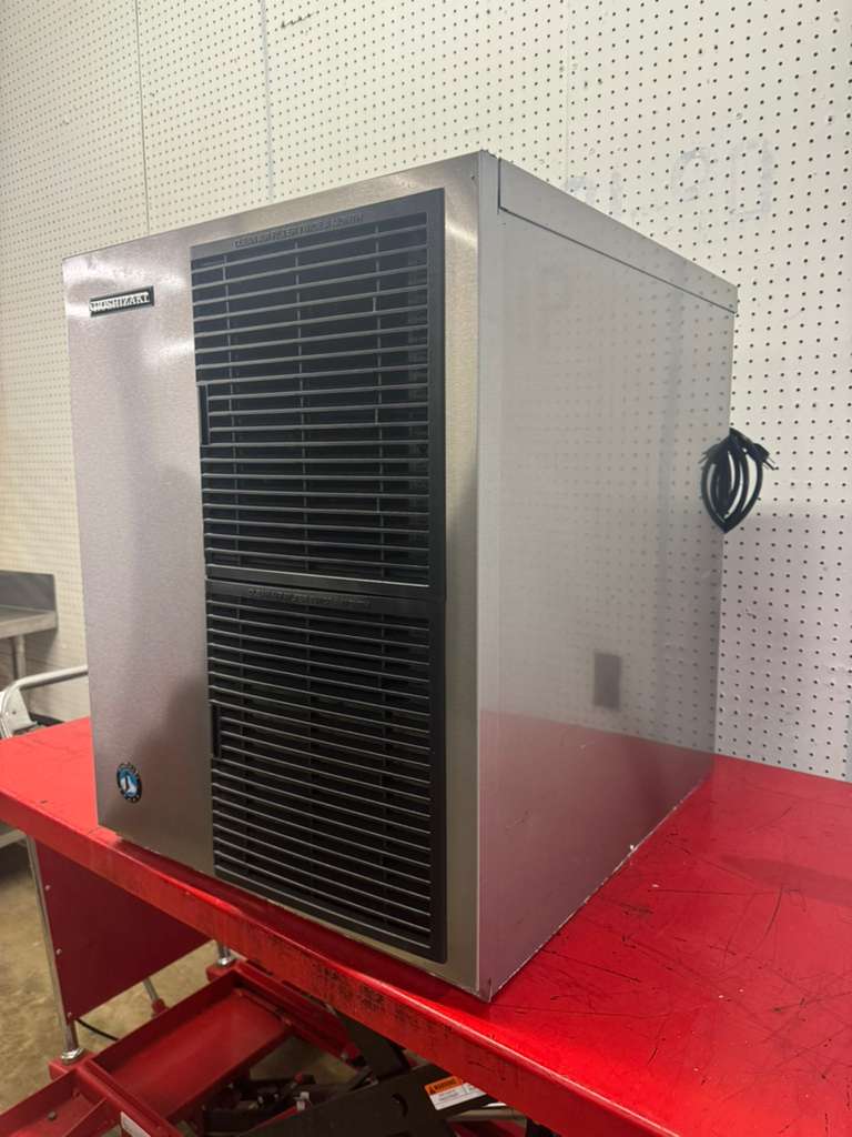 Used Hoshizaki KM-660MAJ Crescent Ice Machine 665lb/24hr Air Cooled 115V - FG