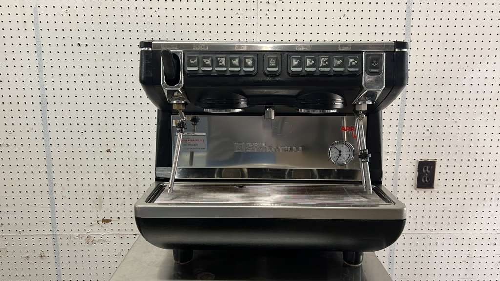 Used Nuova Simonelli Appia LIFE Compact Espresso Coffee Brewer Machine 220V