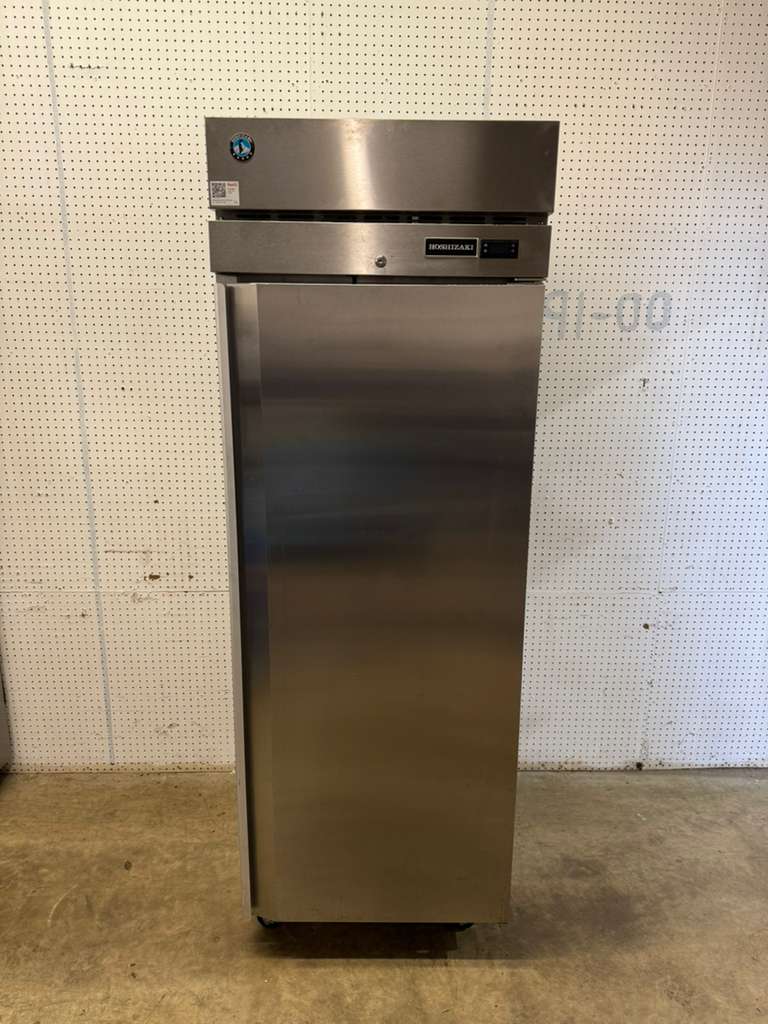 Used 27 1/2" Hoshizaki R1A-FS Stainless Solid Door Reach-In Refrigerator - TH1