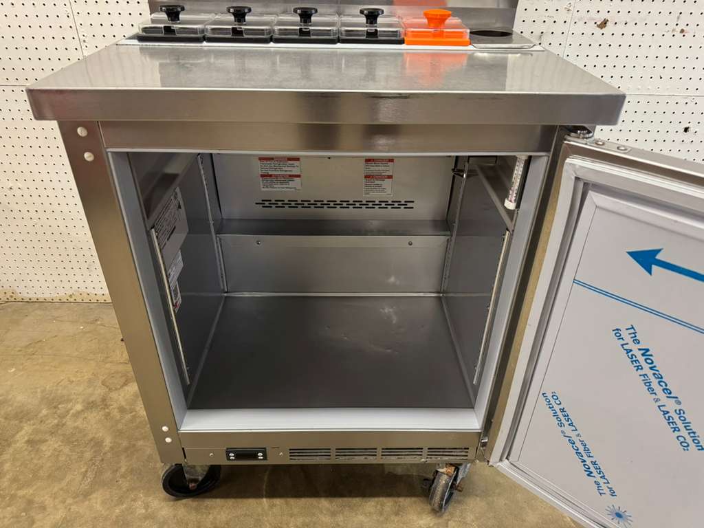 Used 27" Beverage Air Refrigerated Sandwich Prep Table One Door - FGLA