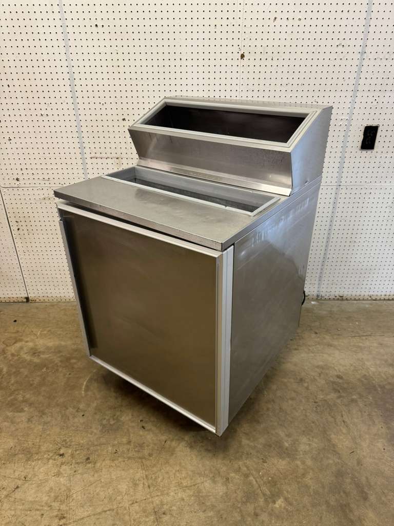 Used 27" Silver King SKFSM/C7 Refrigerated Ice Cream Topping Fountainette 115V - FG7