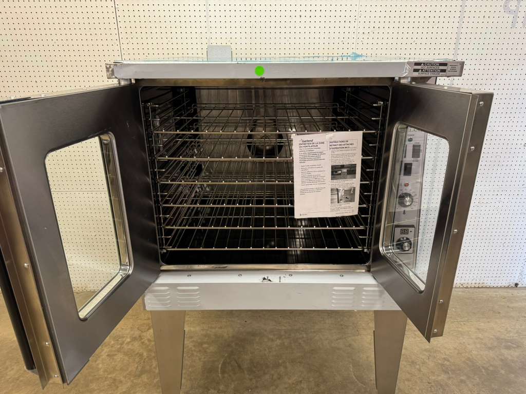 Unused Scratch/Dent Garland MCO-GS-10S NG Full Size Convection Oven