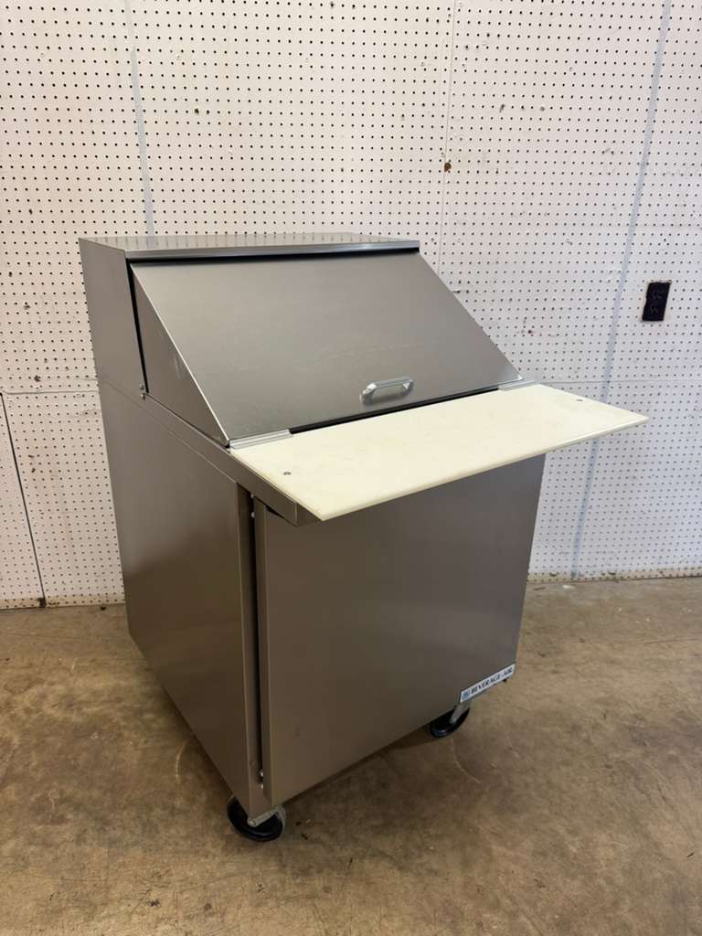 Used 27" Beverage-Air SPE27HC-12M-B 1 Door Mega Top Refrigerated Prep Table - FG4