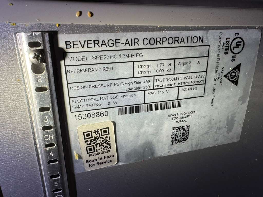 Used 27" Beverage-Air SPE27HC-12M-B 1 Door Mega Top Refrigerated Prep Table - FG4