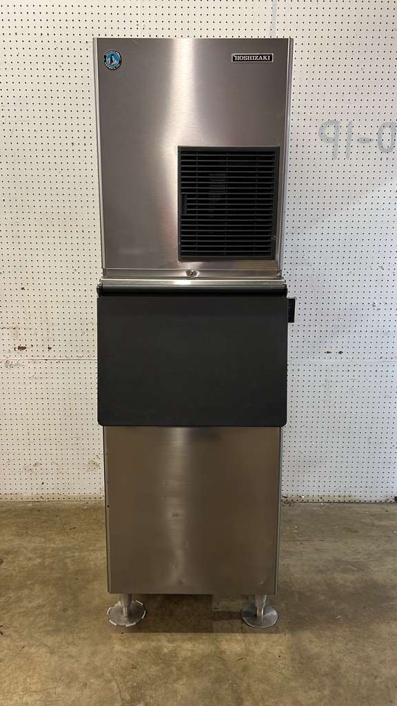 Used 22" Hoshizaki F-801MWJ-C Water Cooled Nugget Ice Machine With 300lb Bin - 115V - JJ
