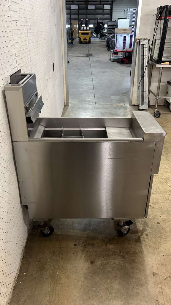 Used Pitco® SSPG14 Solstice Supreme 12 Gallon Natural Gas Pasta Cooker - 60,000 BTU - RL