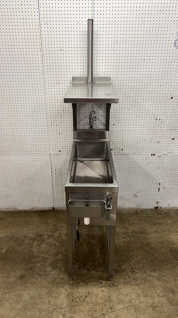 Used 15" x 42" Stainless Steel Sink with Dipper Well - RL