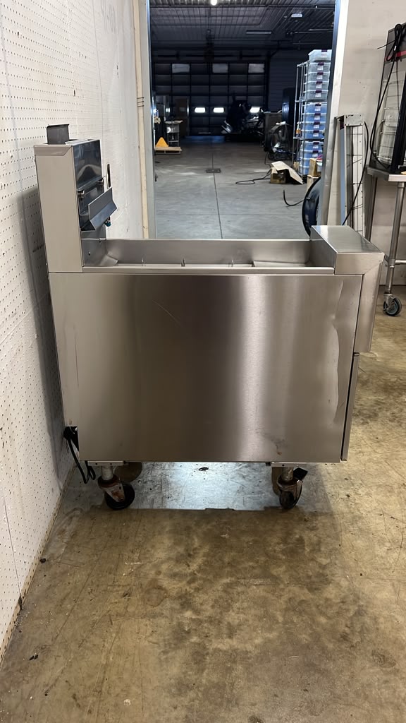 Used Pitco SSPG14 Solstice Supreme 12 Gallon NG Pasta Cooker Rethermalizer - RL - 2