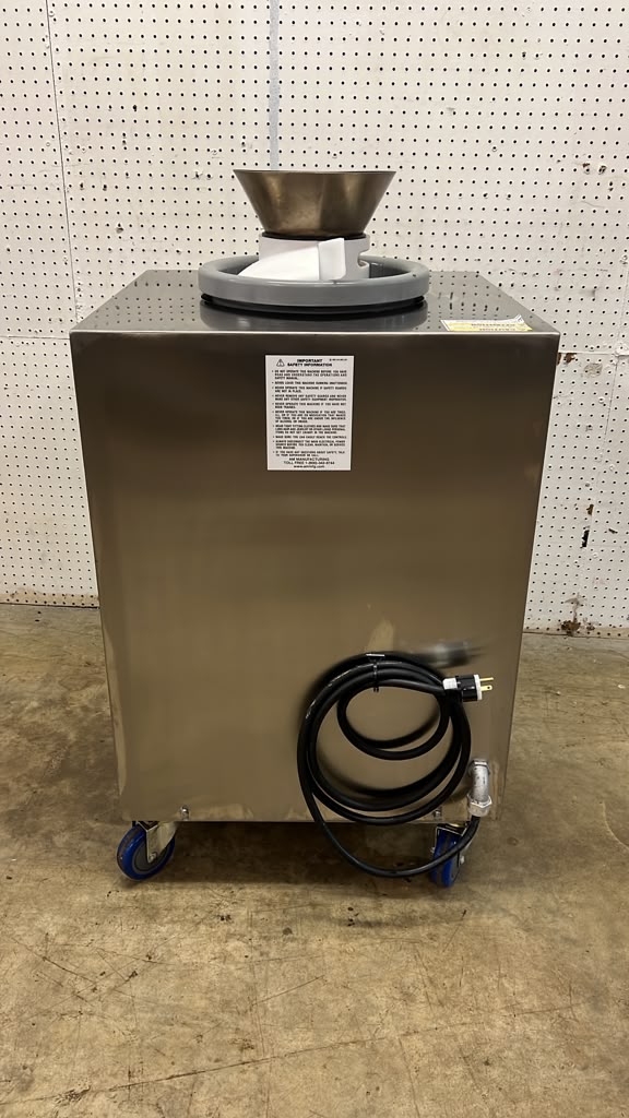 Used 2023 AM R-900RT Round O Matic Electric Dough Rounder - 120V - STS
