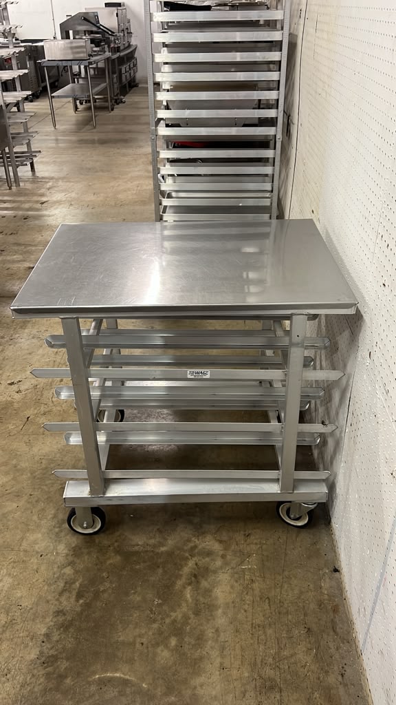 Used New Age 1235 35"H Mobile Can Rack w/ (54) #10 or (72) #5 Capacity - STS