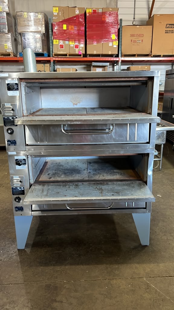 Used Bakers Pride 304 Natural Gas Pizza Oven Double Deck